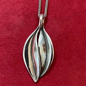 James Avery Silver Leaf necklace